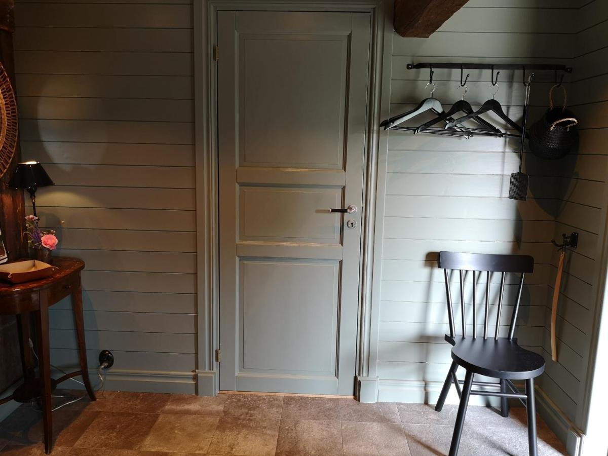 Smedjan Cottage Enköping エクステリア 写真